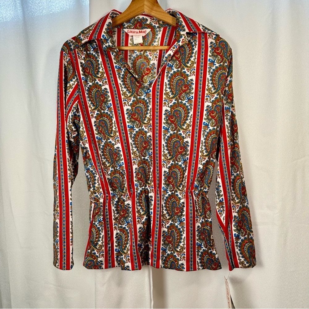 NWT Vintage Laura Mae 60’s 70’s Red and White Paisley Shirt with Collar